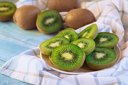 le kiwi est-il bon pour les perroquets ?